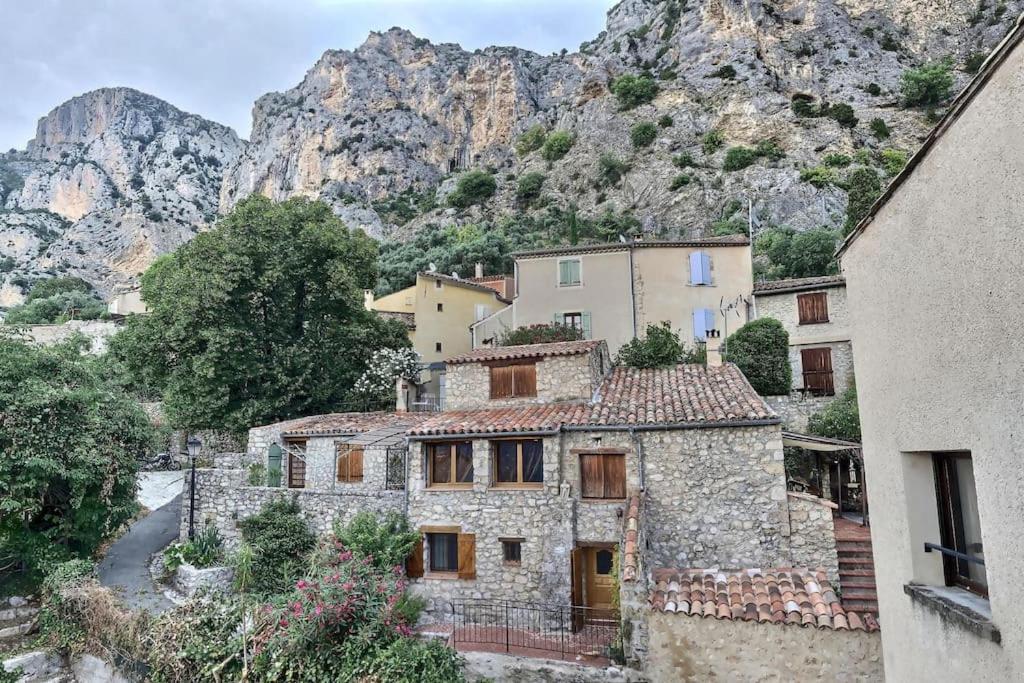 דירות Studio Vue Sur La Roche, Au Calme Moustiers #1 מראה חיצוני תמונה