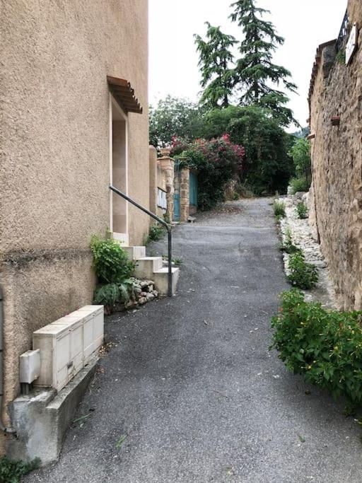 דירות Studio Vue Sur La Roche, Au Calme Moustiers #1 מראה חיצוני תמונה